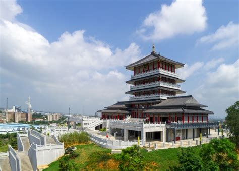 Maoming Chengshan Parkı: Eşsiz Tarihi Manzaralarıyla Dolup Taşan Bir Cennet!